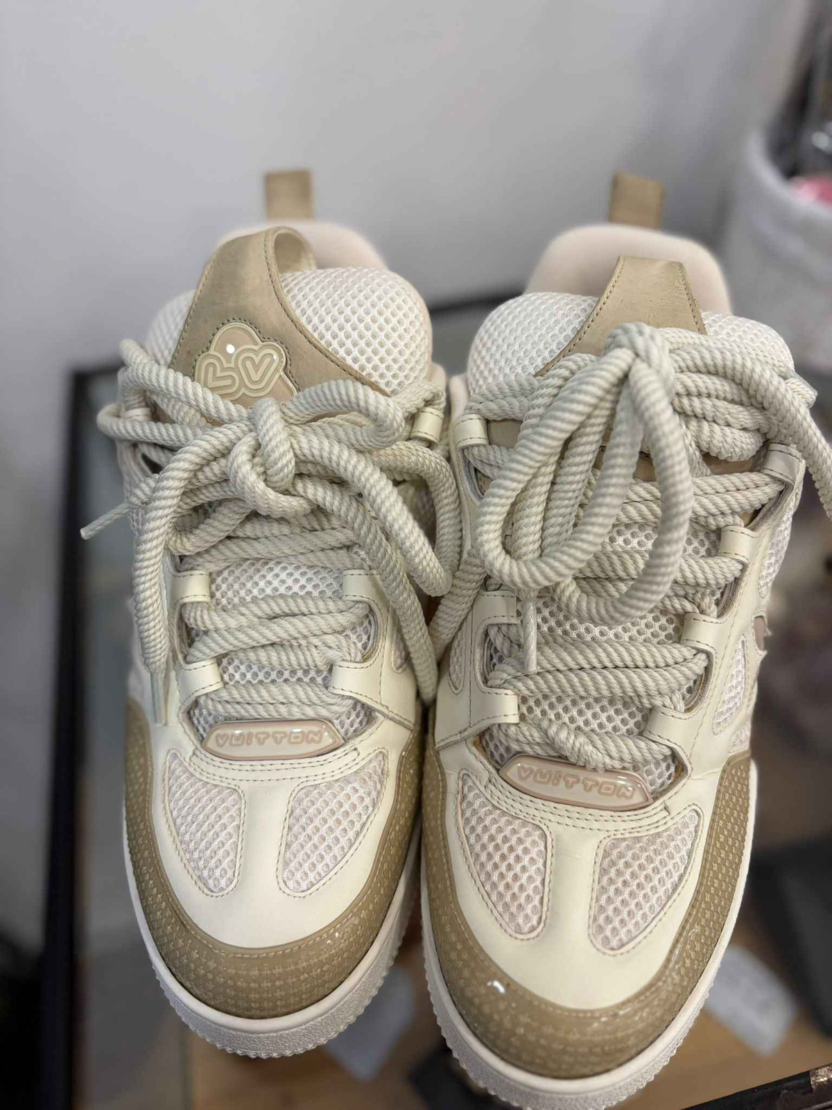 Zapatillas Louis Vuitton LV Skate Beige: El Estilo Rebelde que Necesitas
