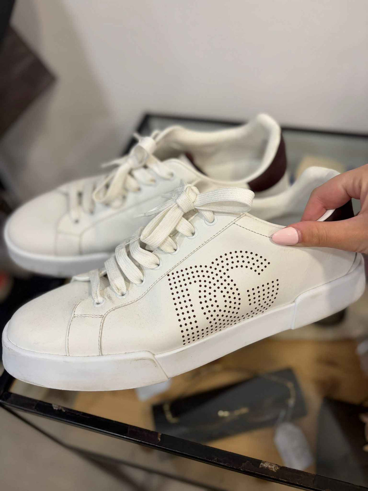 Zapatillas Dolce & Gabbana Portofino: Elegancia Casual para Cada Ocasión