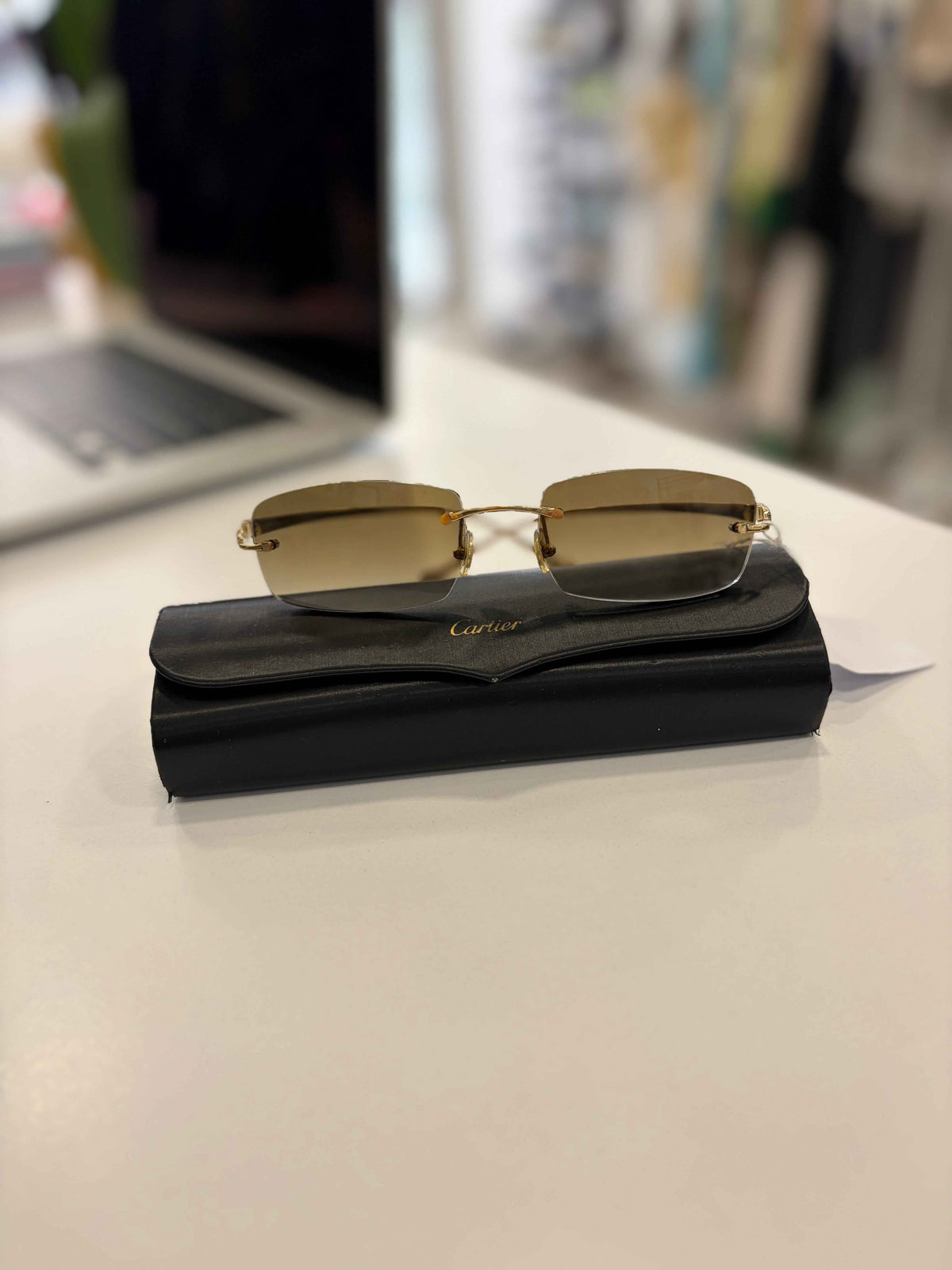Gafas de sol Cartier Panthère Eyewear: Elegancia y Distinción para Cada Ocasión