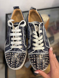 Zapatillas Christian Louboutin Louis Junior Spikes Orlato: Elegancia y Atrevimiento en Cada Paso