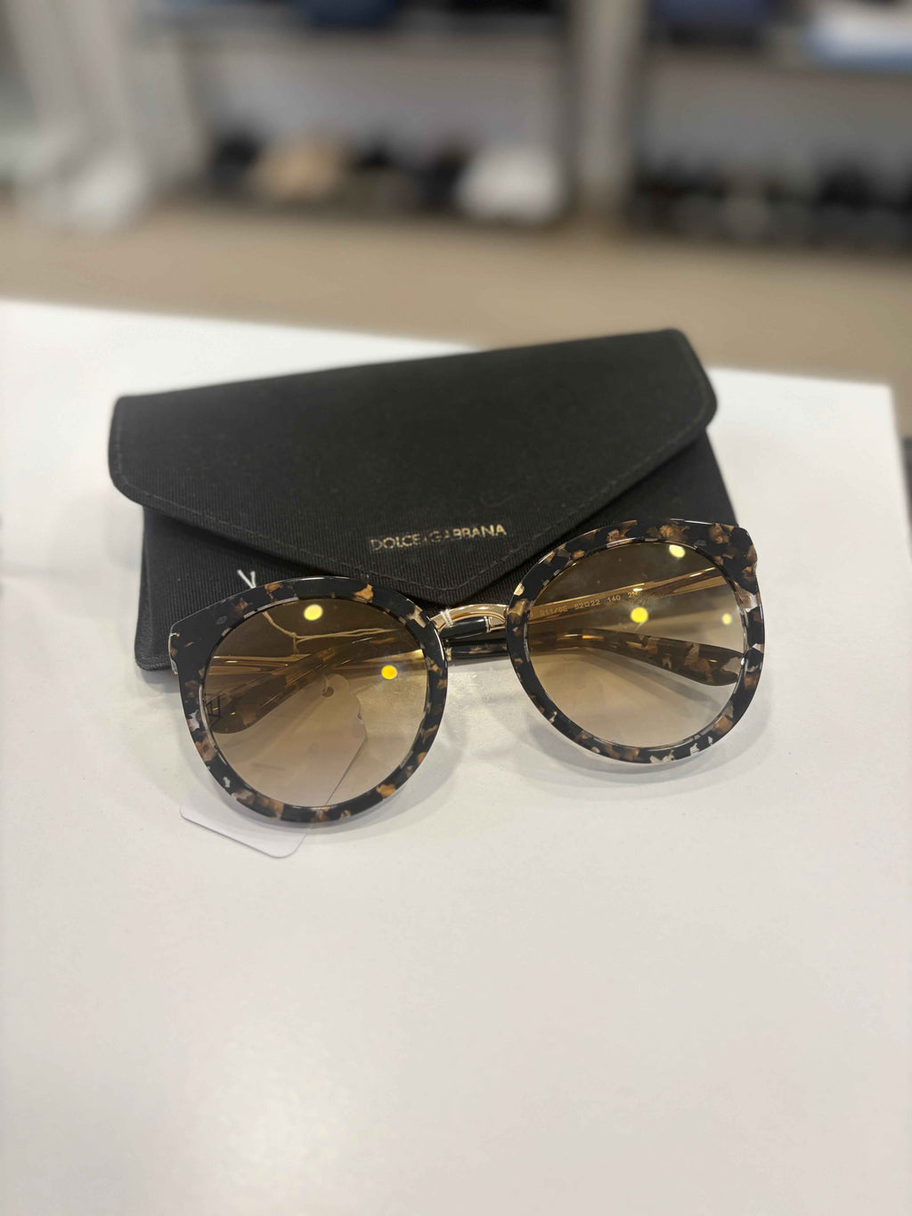 Gafas de Sol Dolce & Gabbana DG4268: Estilo y Protección UV en Un Solo Accesorio