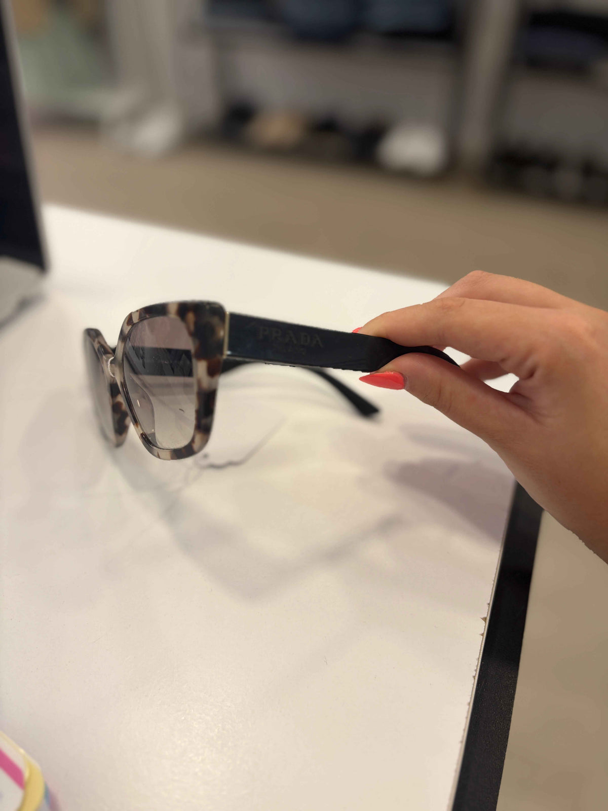Gafas de sol Prada PR 24XS: Estilo y Protección Únicos