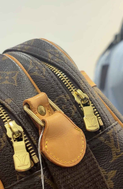Bolso Bandolera Louis Vuitton Reporter PM: Estilo Urbano con Toque Clásico