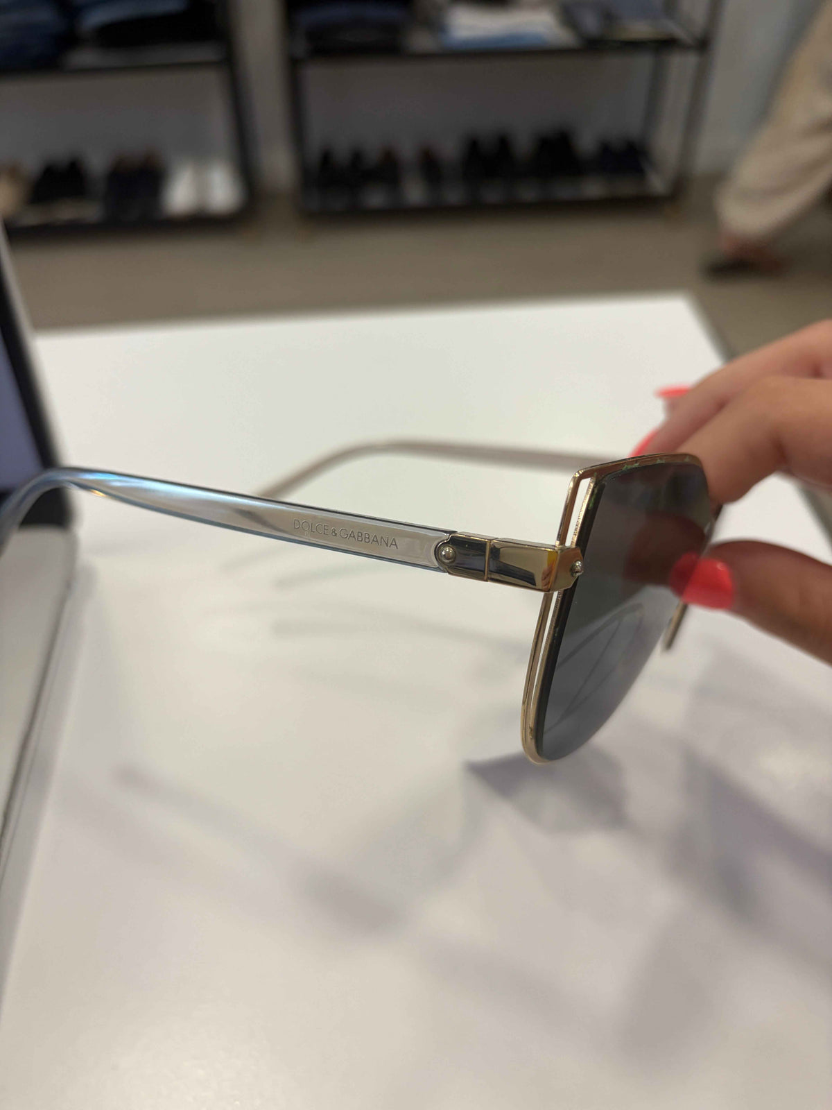 Gafas de Sol Dolce & Gabbana DG2236: Estilo y Protección UV al Mejor Precio