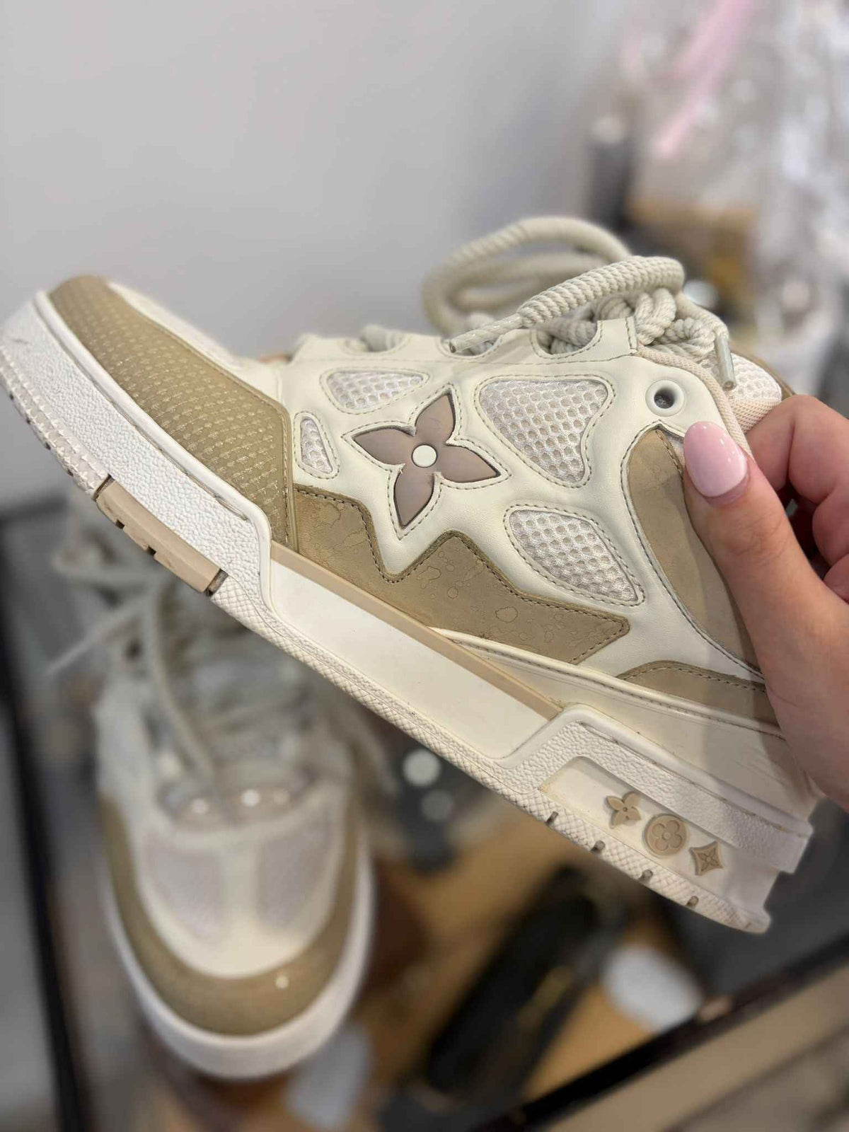 Zapatillas Louis Vuitton LV Skate Beige: El Estilo Rebelde que Necesitas