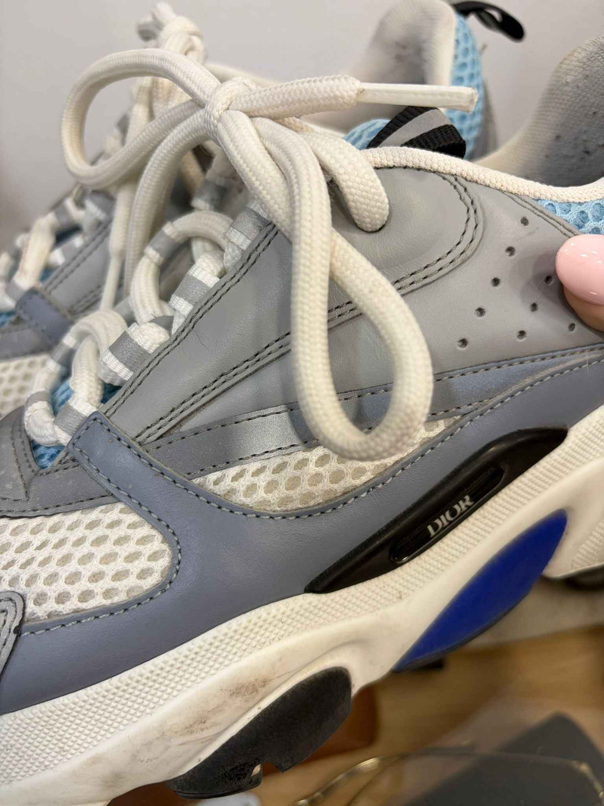 Zapatillas Dior B22: Elegancia y Comodidad en Cada Paso