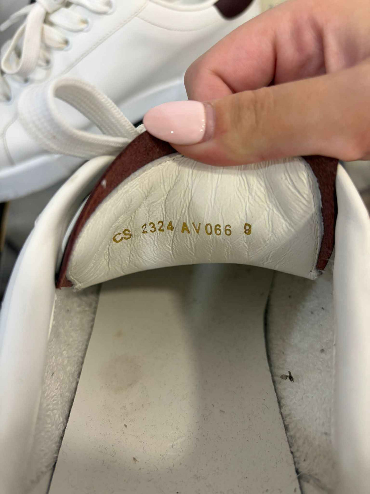 Zapatillas Dolce & Gabbana Portofino: Elegancia Casual para Cada Ocasión