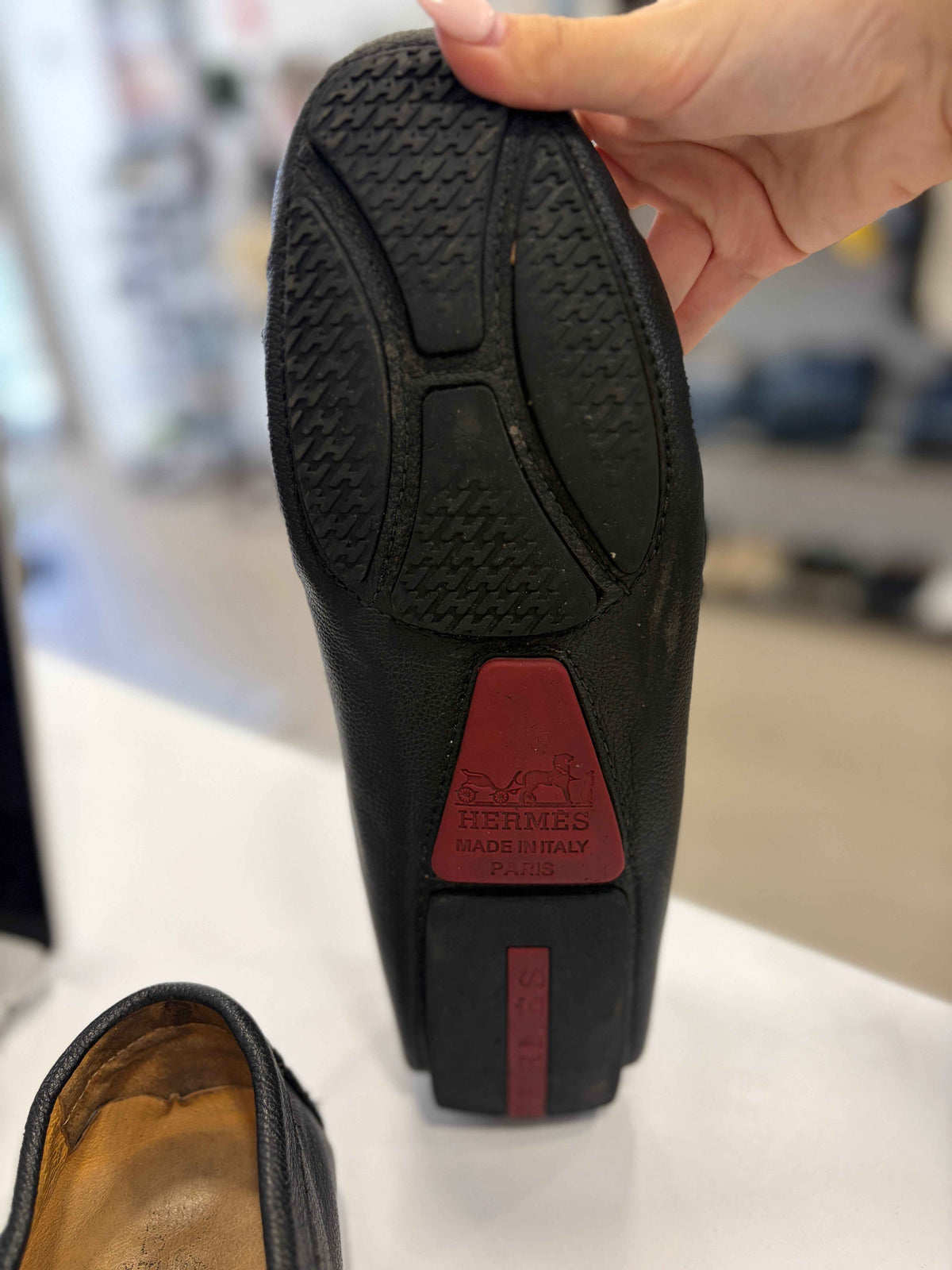 Mocasines de Piel Hermès: Elegancia y Comodidad para Cada Ocasión