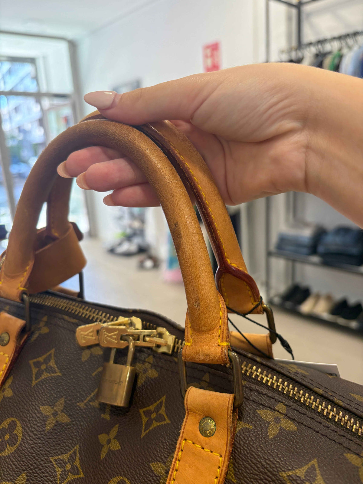 Bolso de Viaje Louis Vuitton Keepall Monogram: Estilo y Funcionalidad Perfectos para tus Aventuras