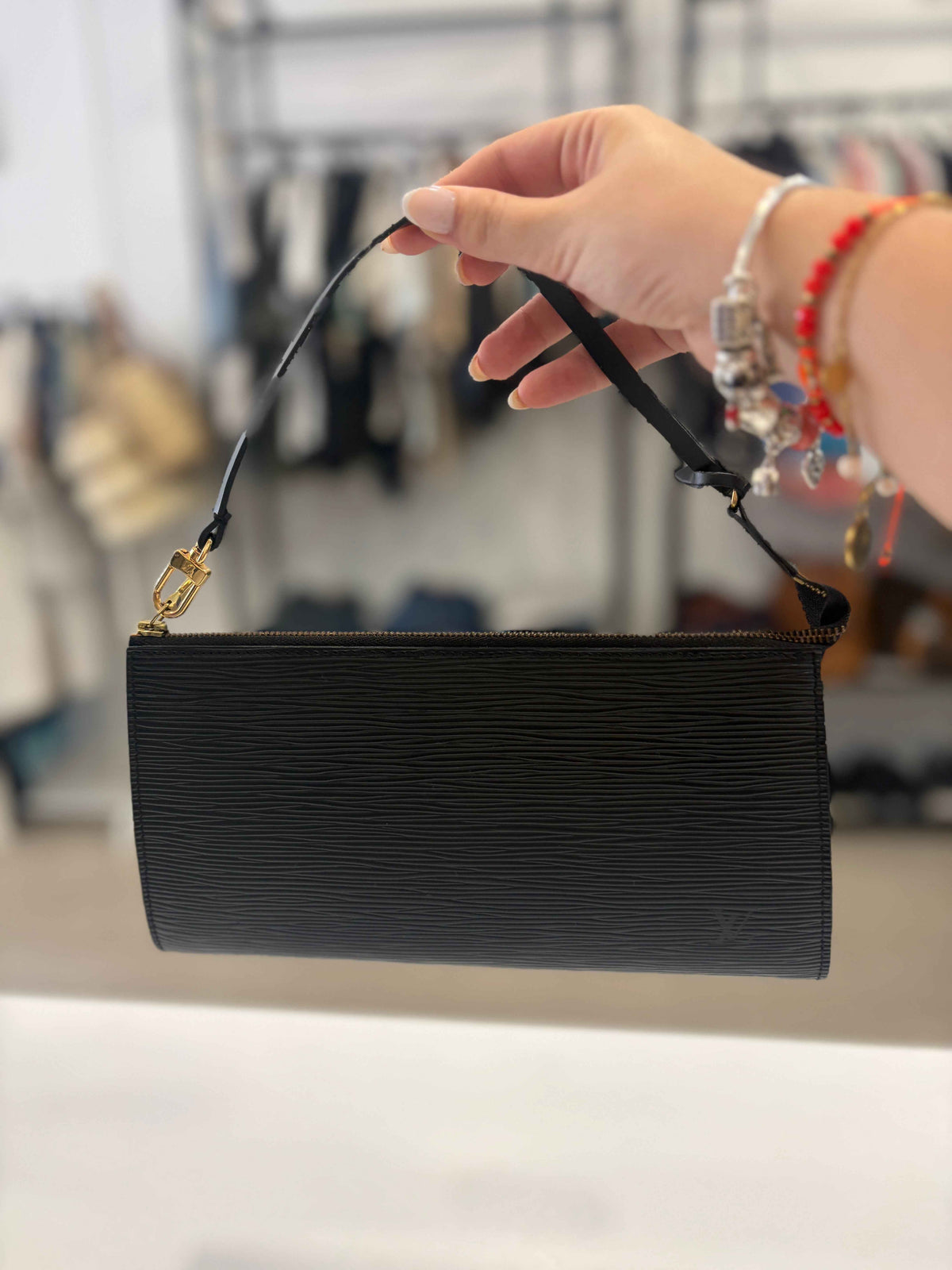 Bolso Pochette Negro Louis Vuitton
