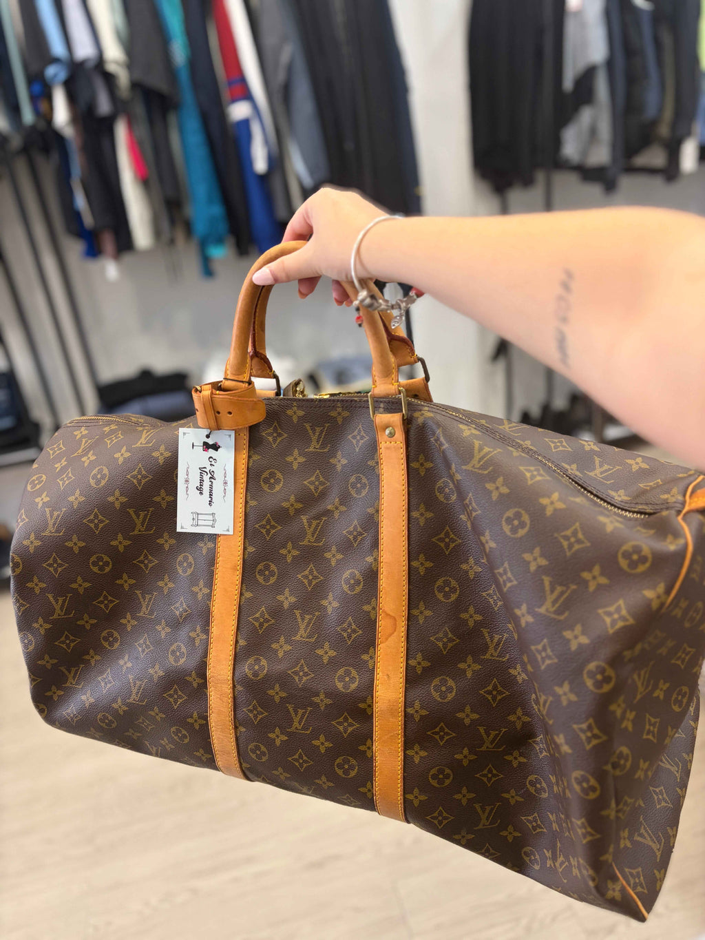 Bolso de Viaje Louis Vuitton Keepall Monogram: Estilo y Funcionalidad Perfectos para tus Aventuras