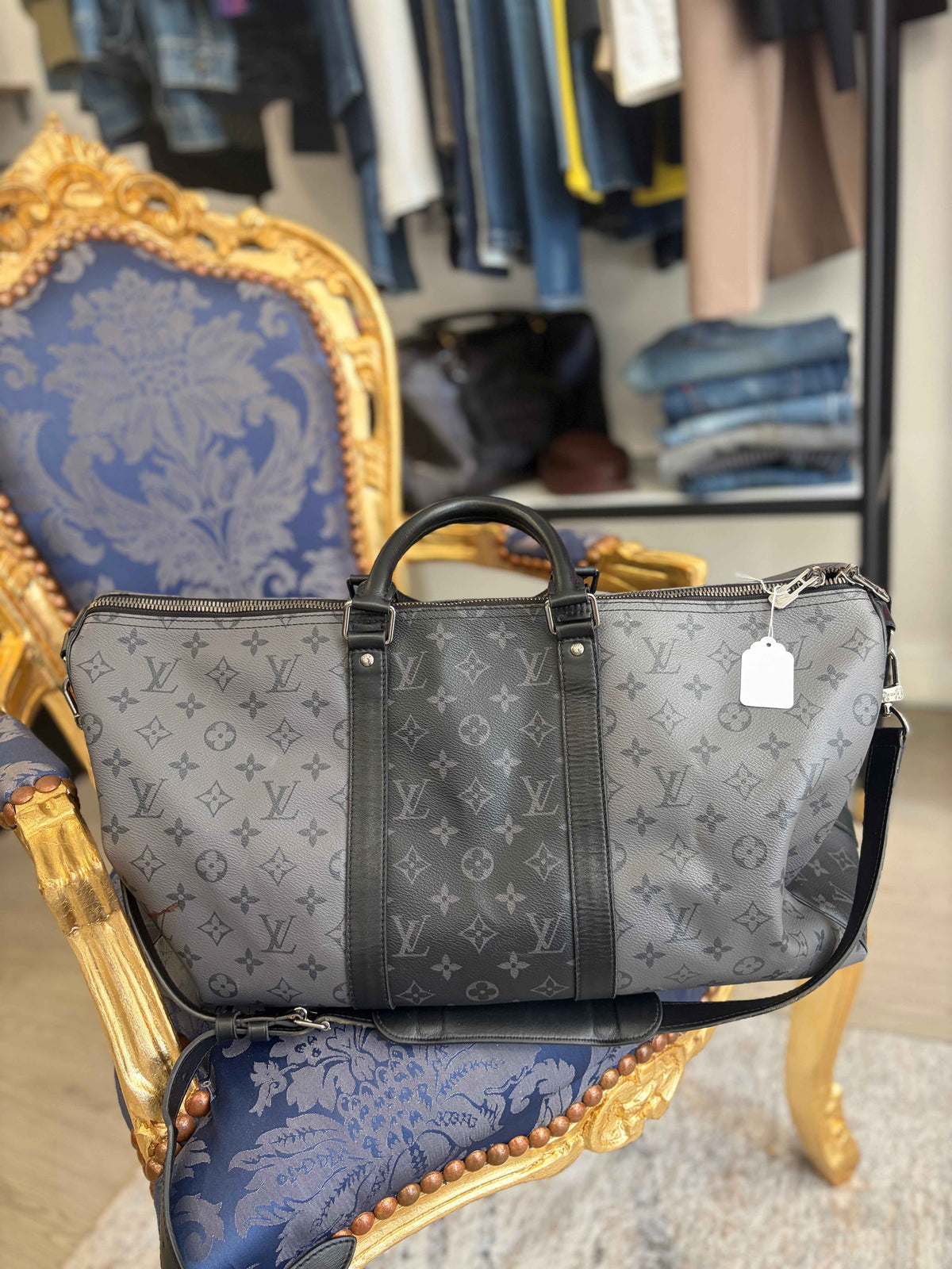 Bolso de Viaje Louis Vuitton Keepall Bandoulière: Elegancia y Funcionalidad para Tus Aventuras
