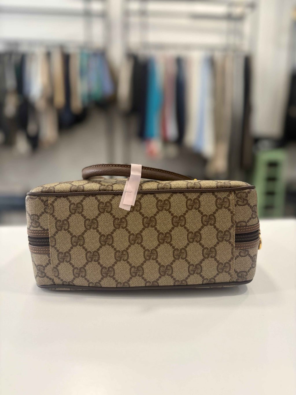 Bolso GG Vintage Gucci: Redescubre Tu Estilo con Elegancia Atemporal