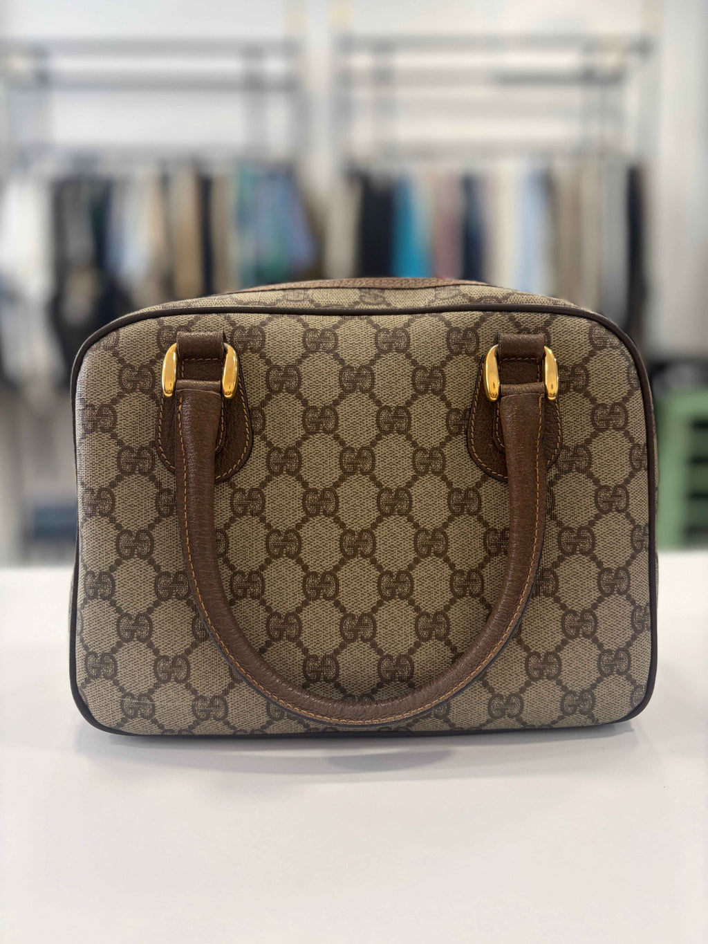 Bolso GG Vintage Gucci: Redescubre Tu Estilo con Elegancia Atemporal
