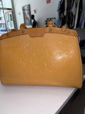 Bolso Louis Vuitton Brea MM: Elegancia y Funcionalidad para Tu Estilo Diario