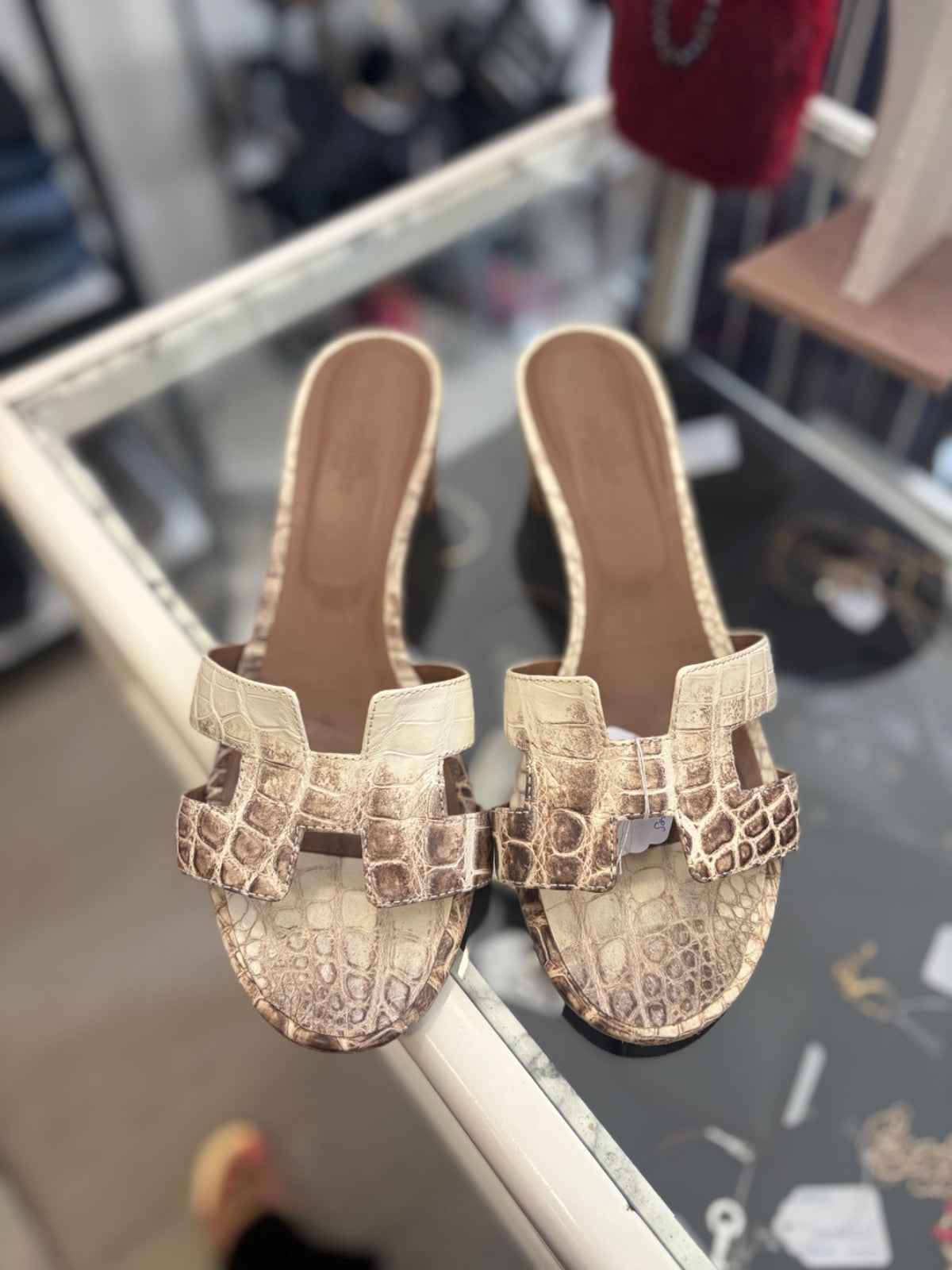 Sandalias Hermès Oasis Himalaya: Confort y Estilo en Cada Paso